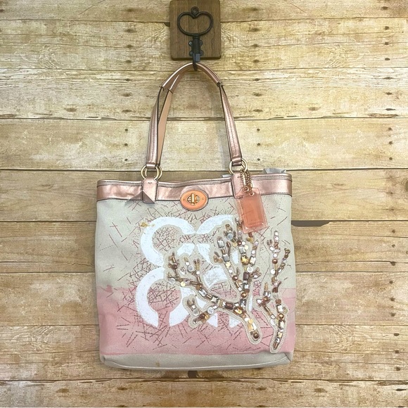 **PLEASE READ DESCRIPTION** Coach Audrey Natural Coral NWT - Picture 2 of 15